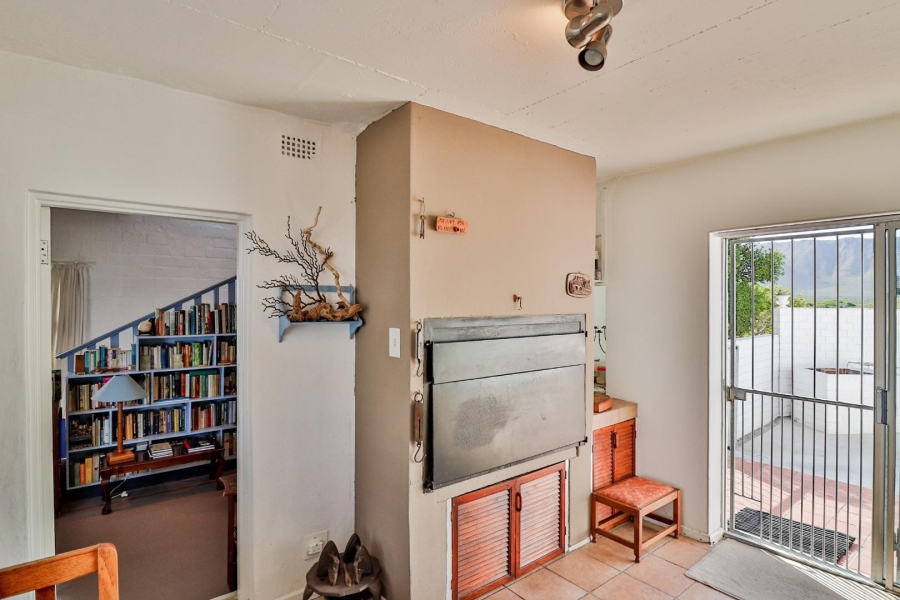 4 Bedroom Property for Sale in De Kelders Western Cape